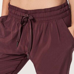 Lululemon Namaskar Crop